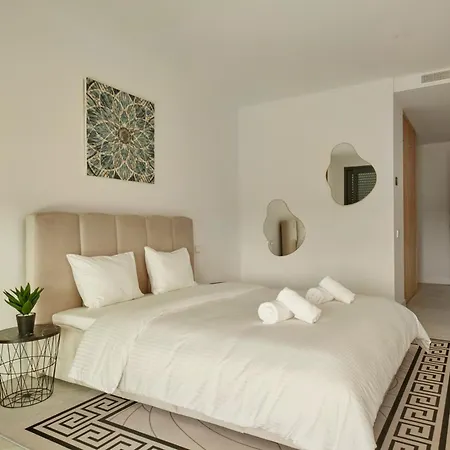 Sunshine Del Mar Апартаменты *